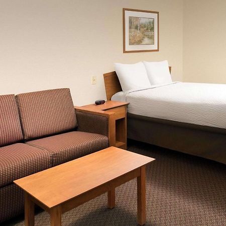 Woodspring Suites ミッドランド エクステリア 写真