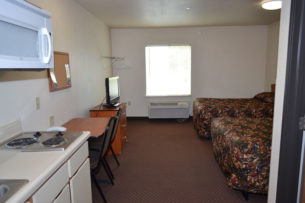 Woodspring Suites ミッドランド エクステリア 写真
