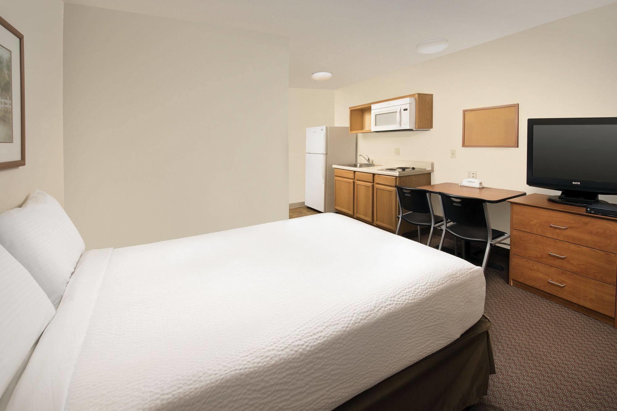 Woodspring Suites ミッドランド エクステリア 写真